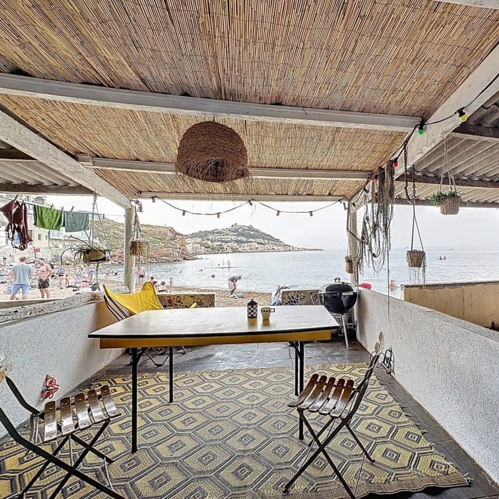 Instagram post from minuta.immo. This post is in position 8.