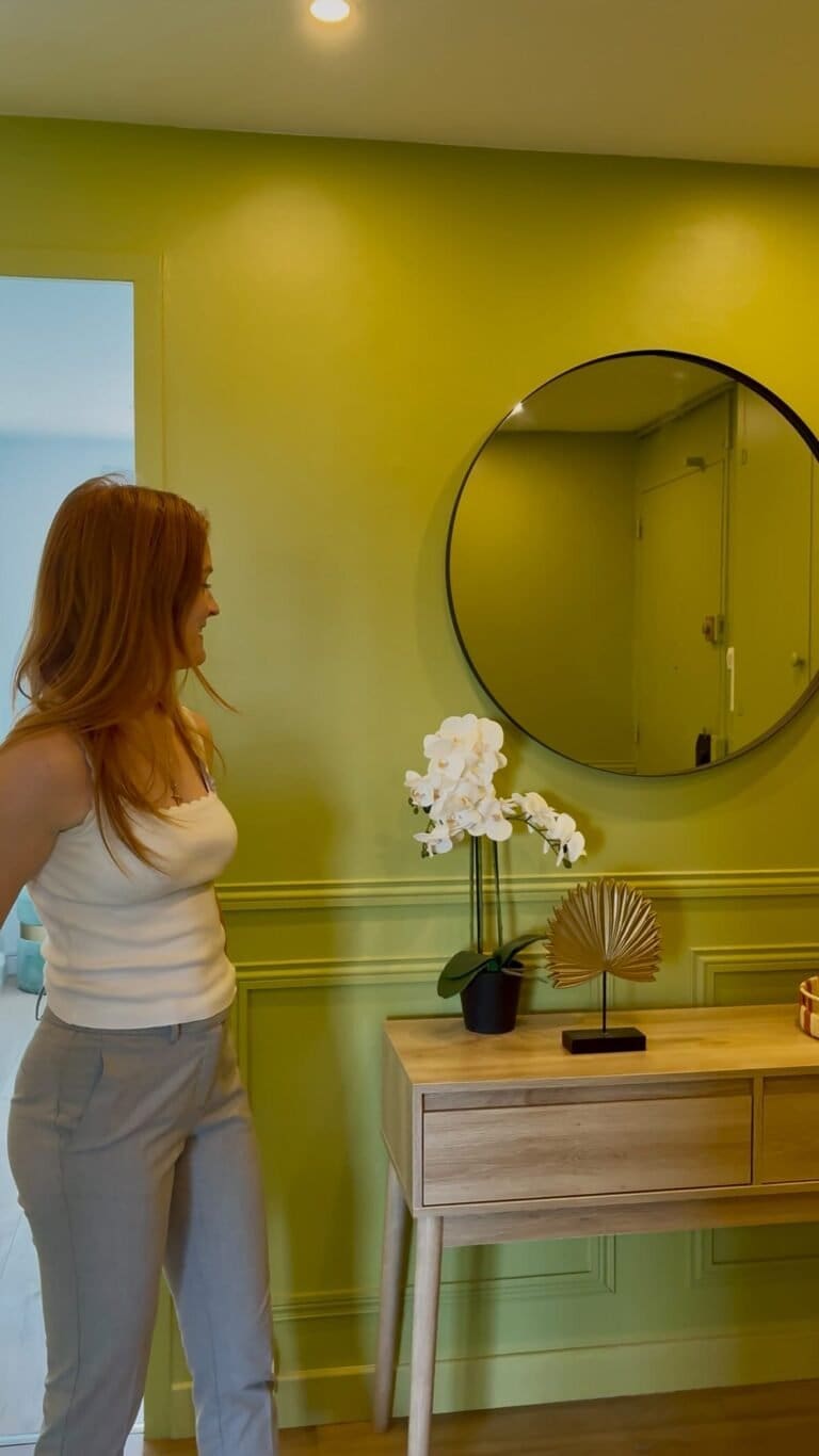 Instagram post from minuta.immo. This post is in position 10.