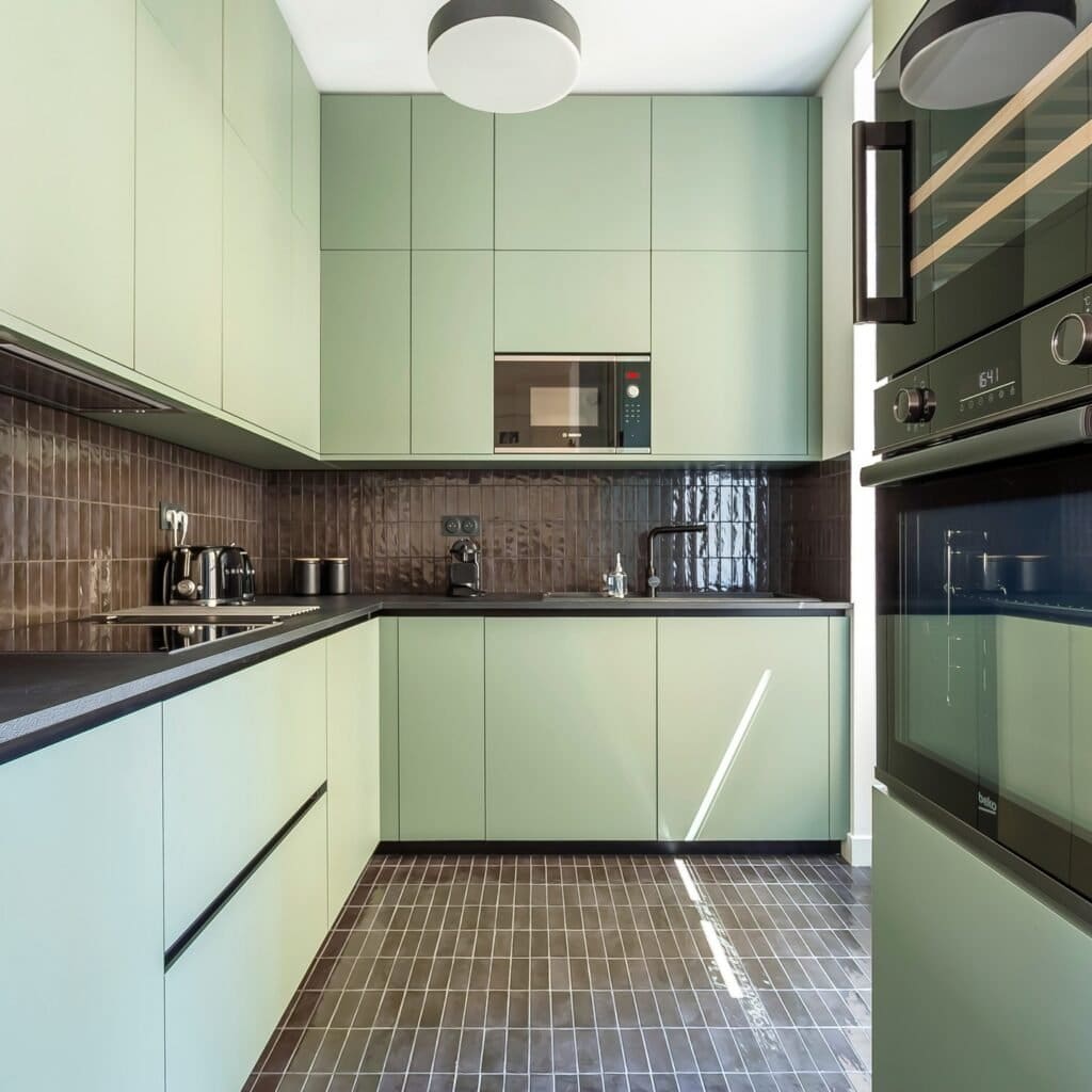 Instagram post from minuta.immo. This post is in position 2.